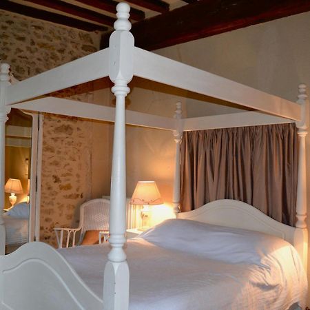 14Th Century Priory In Pressigny Bed & Breakfast Pressigny  Dış mekan fotoğraf